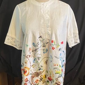 Medium Floral Boarder Print Blouse